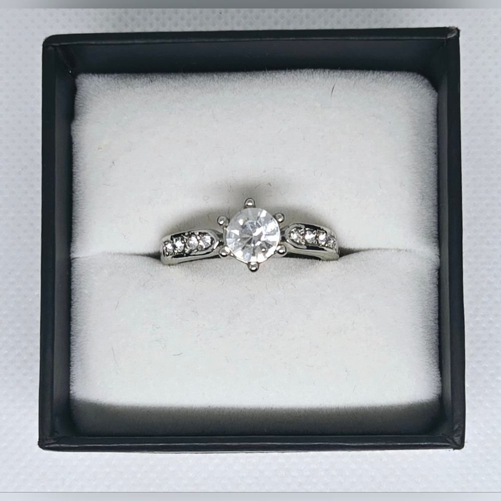Silver Tone Clear Rhinestone Solitaire Ring Bridal Promise Size 9